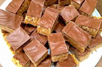 Chewy Snickers Brownies