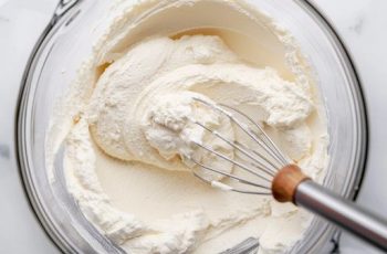 The Ultimate Guide to Ermine Frosting: A Luxurious Touch for Your Desserts